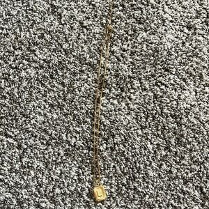 Gold L necklace